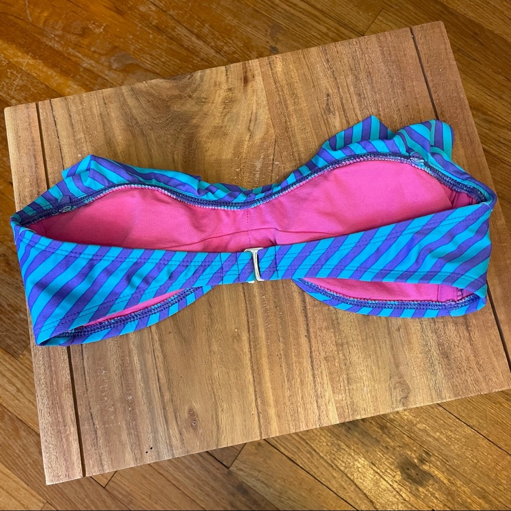 Striped Ruffled Bikini Top - Picture 2 of 4